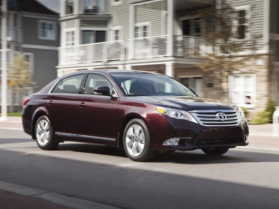  Toyota Avalon 2010 года  (фото 12 из 30)